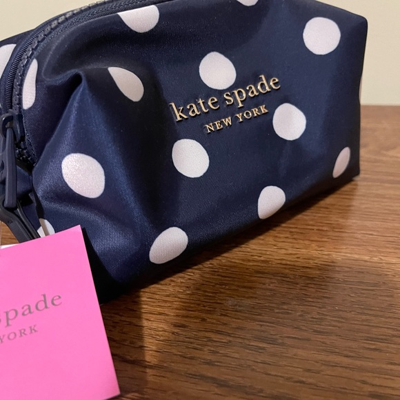 Kate spade Everything Puffy Sunshine Dot Medium Cosmetic Case - Picture 5 of 11